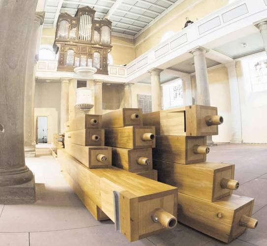 Kirchenrenovierung: Riesenpuzzle für Orgelbaue